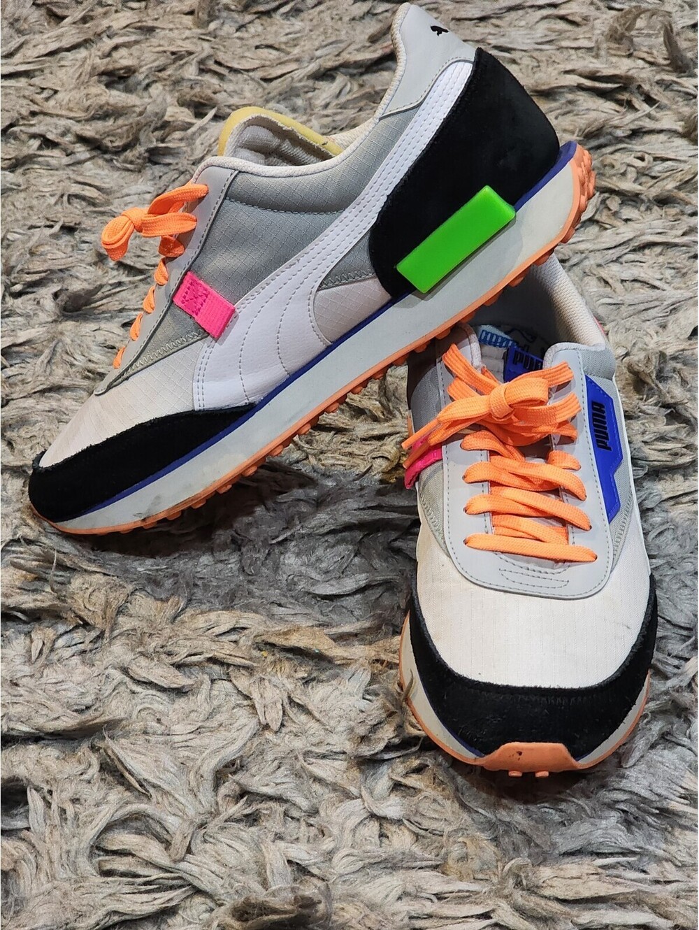 Size 10 - Puma Future Rider Play On High Rise